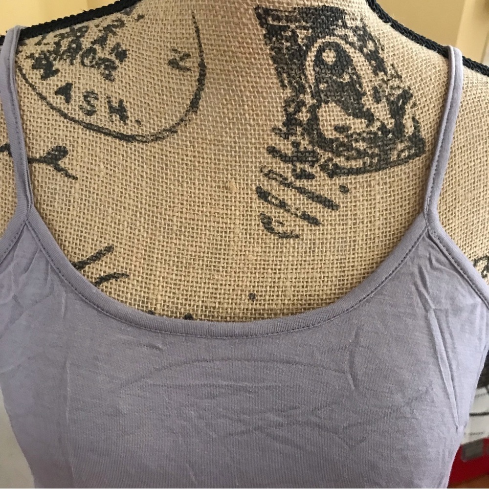 ▪️Easel Ruffled Bottom Tank - Picture 2 of 10